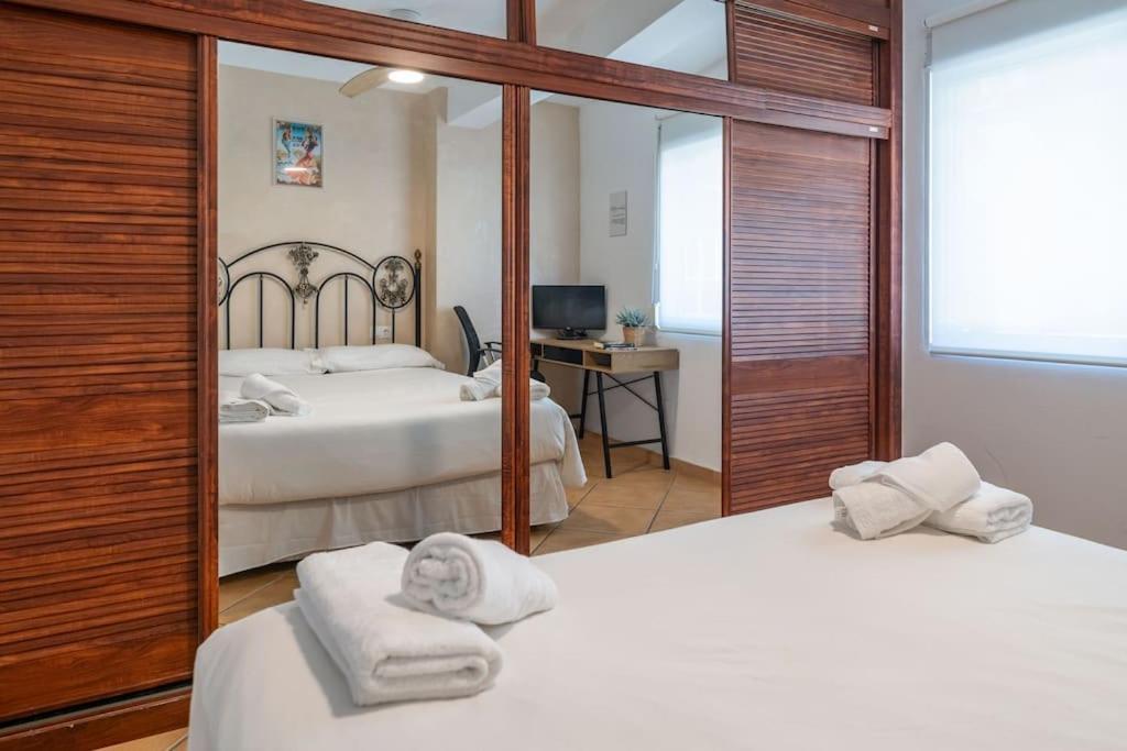 Encantador Apartamento Cerca Del Mar Málaga Exterior foto